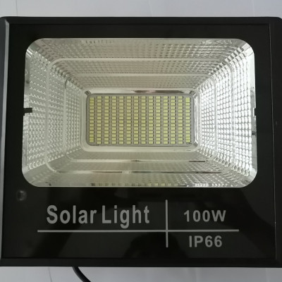 Đèn Năng Lượng Mặt Trời 100W - Tiêu Chuẩn IP67 Chống Thấm Nước, Bụi Bẩn, Có Remote Điều Khiển