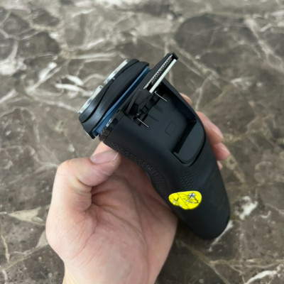 Máy cạo râu khô và ướt 5D Pivot & Flex Heads Philips Norelco S3212 Series 3000 - Hàng Nhập Khẩu