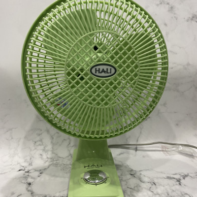 Quạt treo tường mini Hali HM2 công suất 28W, 3 tốc độ gió, thiết kế nhỏ gọn có thể để bàn - Hàng chính hãng
