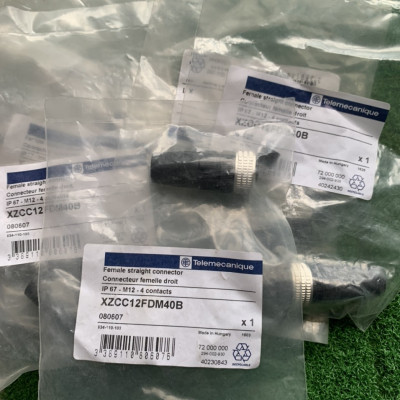 | CHÍNH HÃNG| XZCC12FDM40B Schneider đầu cái, M12, 4 chân, đầu nối thẳng, đệm cáp PG7