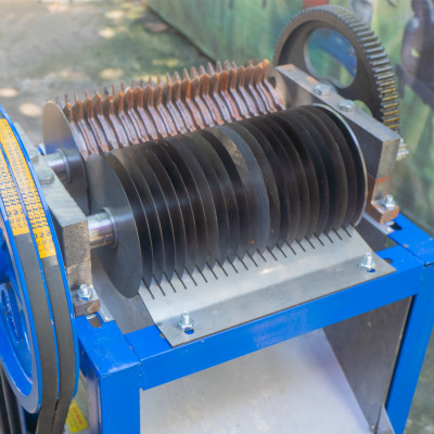 Máy cắt cá dao tròn 3A2,2KW - An toàn, tiện lợi, năng suất cao - Hàng Chính Hãng