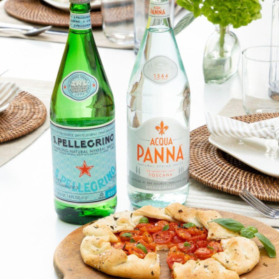 NƯỚC KHOÁNG THIÊN NHIÊN KHÔNG GA ACQUA PANNA (chai thủy tinh)