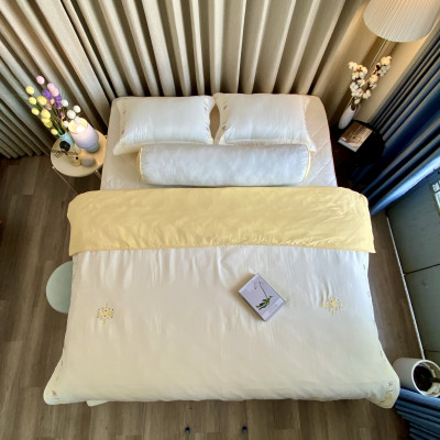 Chăn bốn mùa Hàn Quốc K-Bedding by Everon MicroTencel Vàng KMTS102 200*220cm