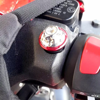 Ốc Chân Kính Gương Salaya Inox 304 tặng kèm Lông Đền Nhôm 10li ĐỎ Kitaco Siêu Rẻ Đẹp