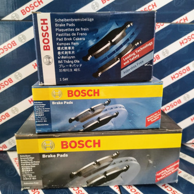 Bố Thắng Sau Nissan Bluebird Maxima Cefiro - Bosch BP 5726