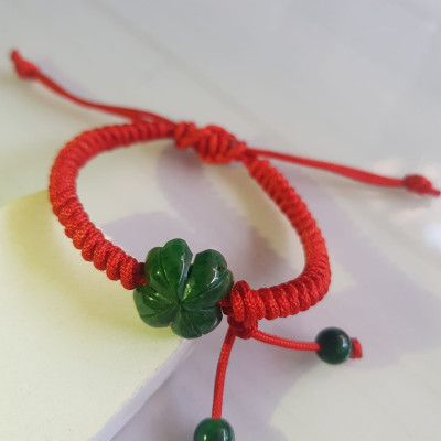 Vòng Đeo Tay Nữ Kiểu Dây Đỏ Cỏ 4 lá Xanh mới lạ đẹp lắm Chất liệu đá cẩm thạch xanh lá cỏ thắt dây kiểu đỏ rẻ đẹp  Nữ đeo tay may mắn tăng đưa rút chỉnh theo tay lớn nhỏ được hết đẹp lắm ạ