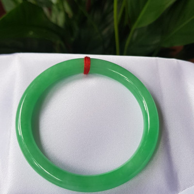 Vòng cẩm thạch Mới Lý T 54mm x 7,2mm Vòng màu xanh nhẹ nhàng bóng đẹp nữ mệnh Mộc mệnh Hỏa mệnh Thủy ạ Nữ 53kg - 60kg đeo đẹp