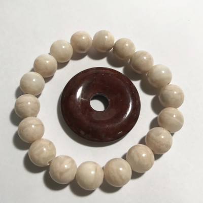 Vòng tay chuỗi hạt màu hồng phấn cho người mệnh Thổ và Hỏa trẻ trung ( nhiều size hạt)