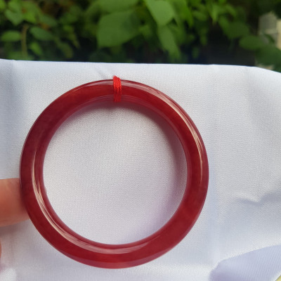 Vòng Cẩm Thạch Đỏ đẹp I Size 49mm Vòng tay đỏ đỏ đậm đẹp đeo lên may mắn chuẩn hợp Nữ mệnh Hỏa mệnh Thổ ạ Nữ cân  nặng 45kg -> 51kg đeo vừa tay đẹp xinh tay ạ