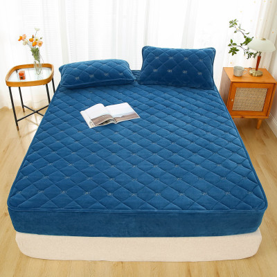 Thảm nỉ bọc đệm LYG thêu họa tiết siêu êm ái tặng kèm 2 vỏ gối cùng màu