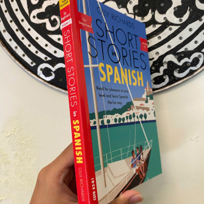 Sách - Short Stories in Spanish for Beginners Volume 2 by Olly Richards | Learn Spanish The Fun Way