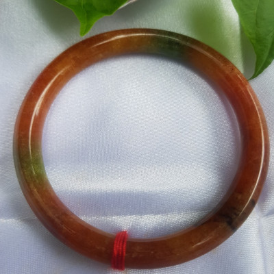 Vòng Mã Não Tứ Quý đỏ xanh bông Ni 55mm chột 7mm nặng 54kg đến 62kg đeo đẹp sẽ giúp cho bạn trông thật nổi bật và thu hút mọi ánh nhìn xung quanh đấy ạ