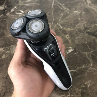Máy cạo râu khô và ướt Philips S5080/03- hàng chính hãng