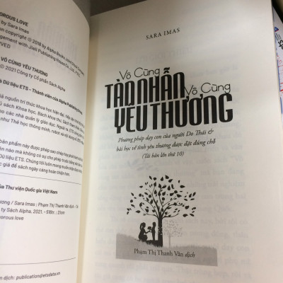 Vô Cùng Tàn Nhẫn Vô Cùng Yêu Thương (Tái Bản 2021)