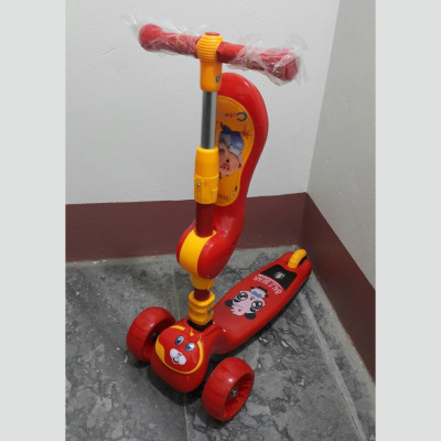 Xe trượt Scooter đa năng vừa là xe trượt vừa là xe chòi chân