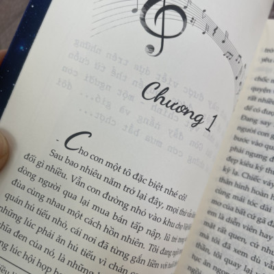 VẼ EM BẰNG MÀU NỖI NHỚ (Tái bản kèm ngoại truyện) – Tâm Phạm – BÁCH VIỆT (bìa mềm)
