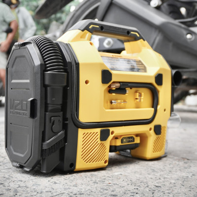 Máy bơm hơi đa năng dùng pin kèm tính năng thổi và hút bụi hiệu STANLEY Model SXVI02001-3 trong 1- HÀNG CHÍNH HÃNG