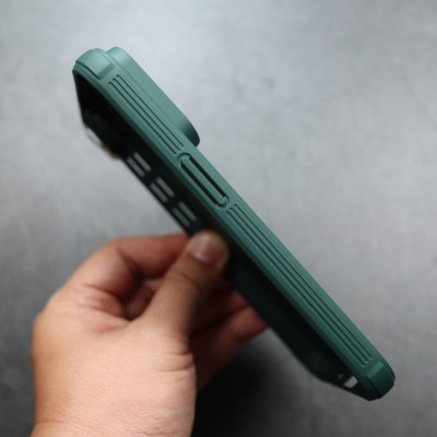 Ốp lưng chống sốc nắp trượt bảo vệ camera cho iPhone 16 / 16 Plus / 16 Pro / 16 Pro Max hiệu Nillkin Camshield - Viền TPU, đệm khí chống sốc, Lưng nhám PC - Hàng nhập khẩu