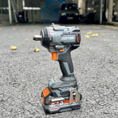 COMBO Máy Siết Bulong Dùng Pin Dekton M21-IW590 PLUS KÈM  + 2 PIN M21-B4000M + 1 SẠC M21-S40F DEKTON - KM_T8 -HÀNG CHÍNH HÃNG