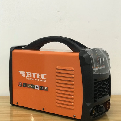 MÁY HÀN TIG/ QUE BTEC TIG/MMA 200E- HÀNG CHÍNH HÃNG + BAO TAY INGCO HGVK05