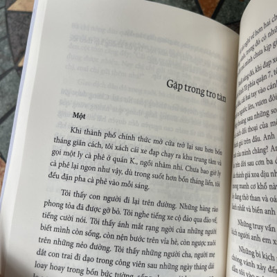 NGANG QUA VƯỜN CÂY DẦU - Nguyễn Thiện Bản – Nxb Tổng hợp Tp Hồ Chí Minh (bìa mềm)