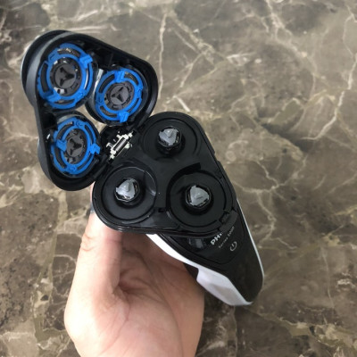 Máy cạo râu khô và ướt Philips S5080/03- hàng chính hãng