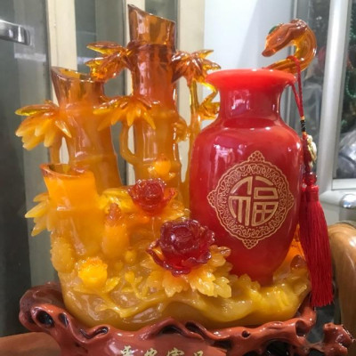 Tượng Bình Phú Quý Đỏ Như Ý Cây Trúc Vàng Hoa Đẹp Biểu Tượng cho người quân tử thành đạt phú quý Size Cao 42cm ngang 36cm sâu 21cm Anh Chị Trưng Phòng Khách ở nhà , công ty, cửa hàng, quà biếu tặng Sếp, tặng tân gia ý nghĩa ạ