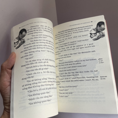 (Sách song ngữ Việt-Anh) PINOCCHIO - Những cuộc phiêu lưu của Pinocchio - Carlo Collodi - Nguyễn  Thúy Loan dịch - Hà Giang -NXB Văn Học