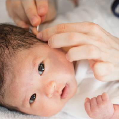 Hộp 200 chiếc tăm bông Sanyo 100% bông gòn tự nhiên siêu mềm dành cho bé - MADE IN JAPAN