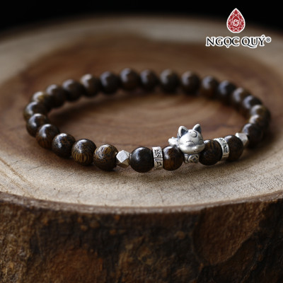 Vòng trầm tốc tròn 6mm phối charm bạc hồ ly - Ngọc Quý Gemstones