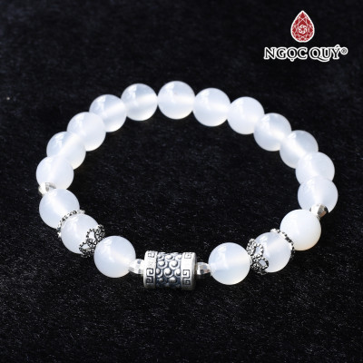 Vòng mã não trắng 8mm phối charm bạc lục tự bạc mệnh thủy kim - Ngọc Quý Gemstones