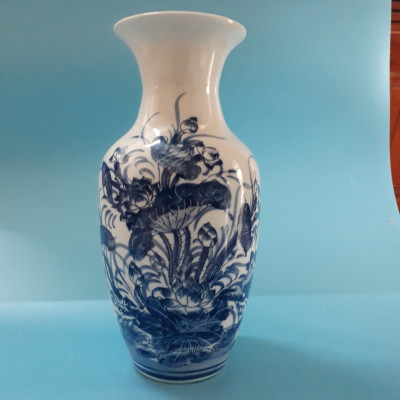 Cặp Bình hoa sứ bát tràng họa tiết cá chép, hoa sen 32cm (Giao hàng ngẫu nhiên)