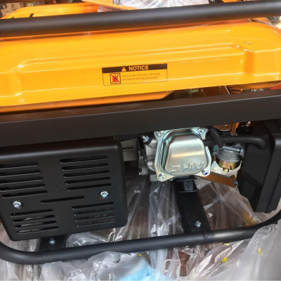 MÁY PHÁT ĐIỆN DÙNG XĂNG 2.5KW INGCO GE30005-1 - HÀNG CHÍNH HÃNG