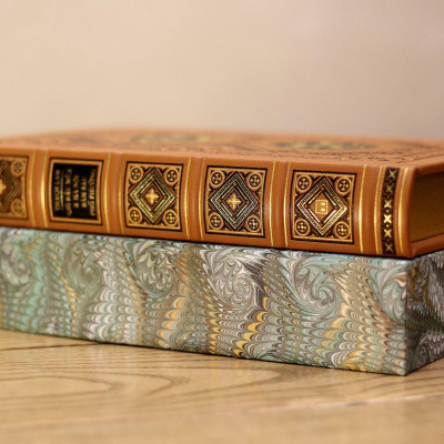 Gió Đầu Mùa Và Hà Nội Băm Sáu Phố Phường - Ấn Bản Giới Hạn - Bìa Da