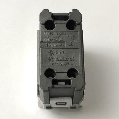 Công tắc 2 chiều cỡ nhỏ S18CCM/S Sino Vanlock