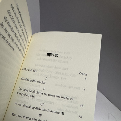 [Tái bản năm 2023] ĐI THEO CON ĐƯỜNG CỦA BÁC - Đại tướng Văn Tiến Dũng - NXB Chính Trị Quốc Gia Sự Thật.