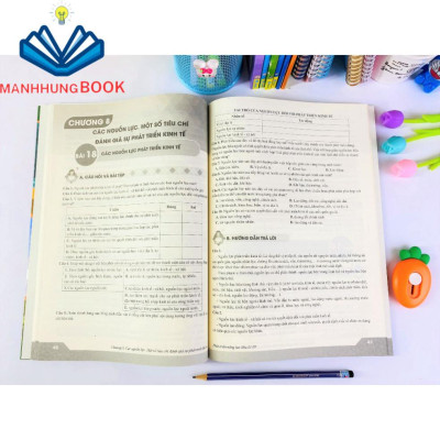 Sách -  Phát Triển Năng Lực Địa Lí 10 ( Biên soạn theo chương trình giáo dục phổ thông mới ).
