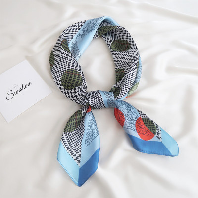 Khăn lụa vuông Hàn Quốc chấm bi to mầu sắc dễ thương AKL92 (70x70cm)