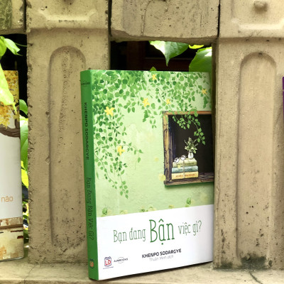 Combo Sách An Trú Trong Hiện Tại - Sách Phật Giáo, Nghệ Thuật, Văn Hóa Tác Giả Khenpo Sodargye ( Tặng ảnh Kinh Hạnh Phúc ) - Hiệu Sách Genbooks, bìa mềm, in màu