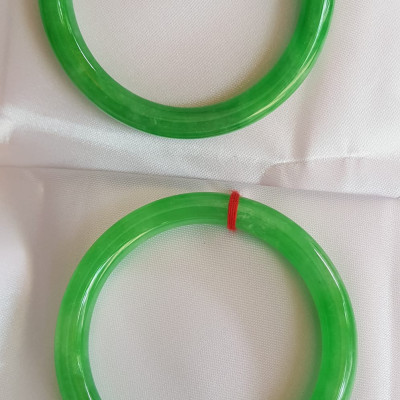 Vòng tay đá cẩm thạch tự nhiên Ngọc Đậu Lý A 54mm x cọng 8mm Màu Xanh Lý Đậu nhẹ tươi bóng mượt đẹp Nữ 53kg - 60kg đeo mệnh Mộc mệnh Hỏa mệnh Thủy ạ