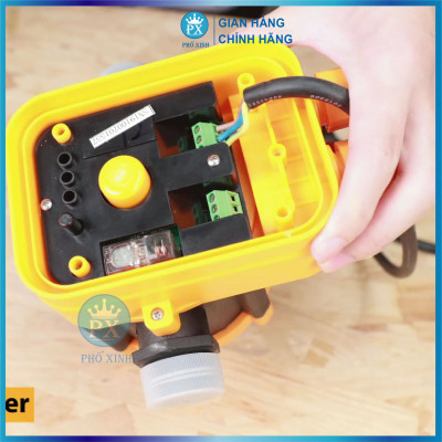 Rờ le tự động bơm nước bằng áp suất INGCO WAPS001 | Máy rờ le bơm nước