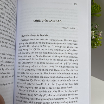 [Tái bản lần thứ 2 năm 2023] [combo 3 cuốn] THỜI GIAN VÀ NHÂN CHỨNG (HỒI KÝ CỦA CÁC NHÀ BÁO) - Hà Minh Đức - NXB Chính Trị Quốc Gia Sự Thật