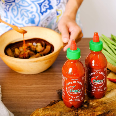 Combo 3 sản phẩm của Chilica gồm:  Tương Ớt Chilica 255g; Ớt Bằm Chilica 212g; Ớt Bằm Chilica Có Tỏi 212g  