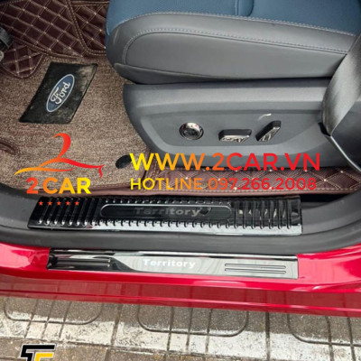 Ốp bậc cửa, nẹp bước chân trong, ngoài xe Territory 2022 2023 mẫu titan chống xước cửa xe