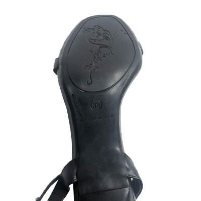 Sandal cao gót hot trend  trẻ trung năng động 20826