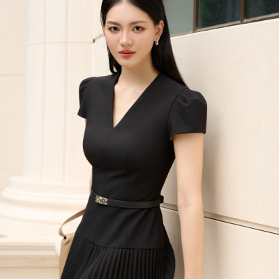 Đầm xòe xếp ly tay ngắn cổ V JOCELYN thiết kế cao cấp WHITE CHIC