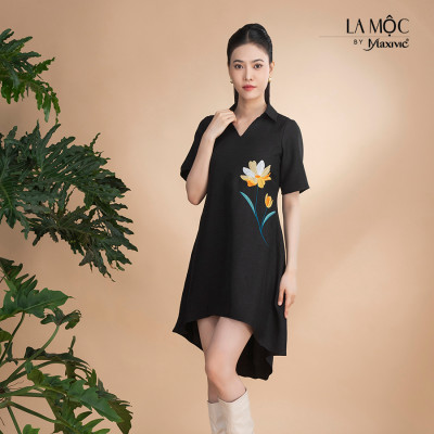 Đầm xô lụa đen sơmi tim thêu La Mộc LM022413