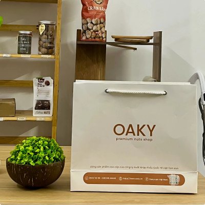 Quà Tặng Oaky - Combo Hạt Dinh Dưỡng Cao Cấp Hạnh Nhân, Quả Óc Chó, Hạt Hỗn Hợp - Tặng Túi Giấy Sang Trọng