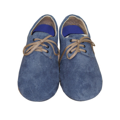 Giày Đá Cầu Mỏ Vịt