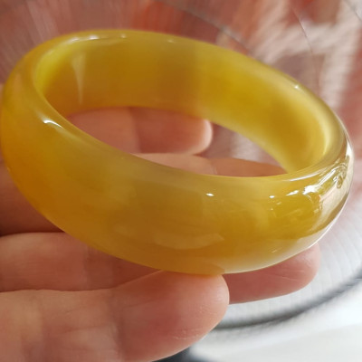 Vòng tay đá mắt mèo Vàng nhẹ Ni 56mm x  Cao 19mm x dầy 7mm Nữ 52kg - 59kg đeo màu nhẹ xinh tươi đẹp rẻ lắm chuẩn hợp nữ mệnh thổ mệnh kim mệnh thuỷ ạ